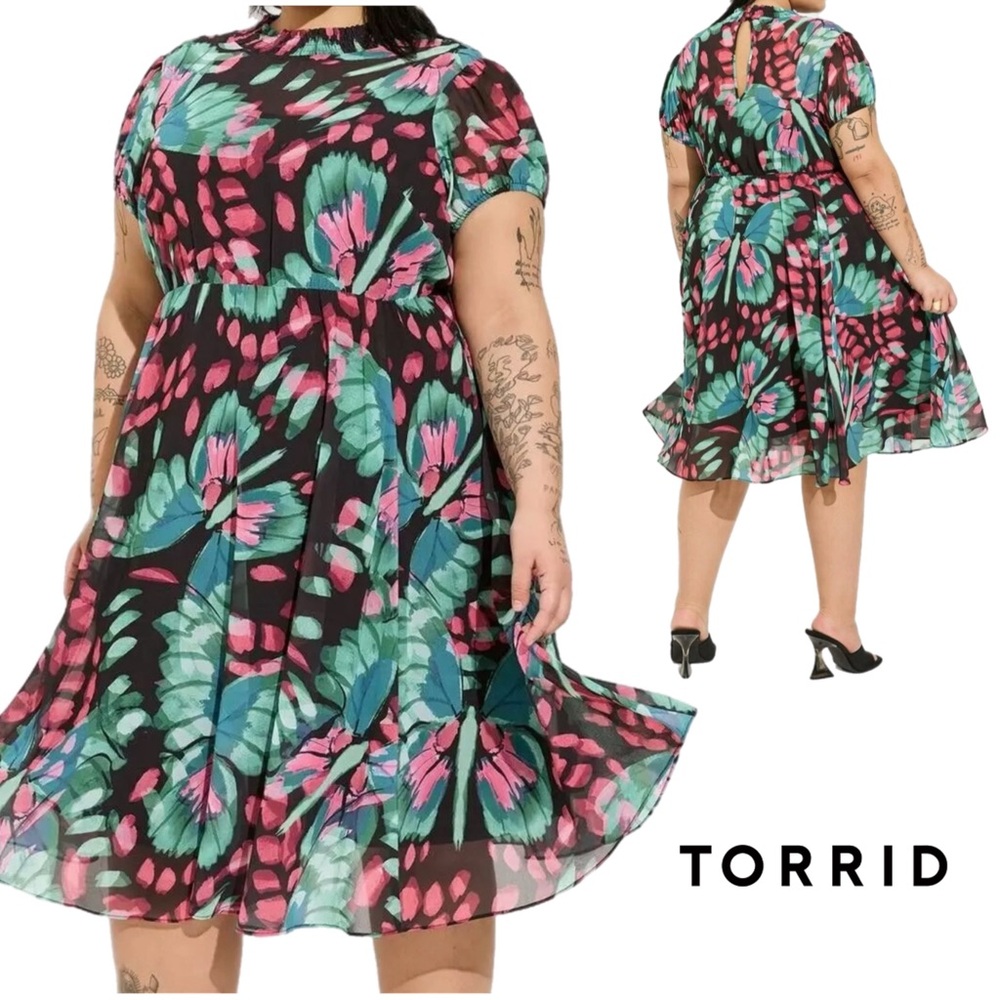 NEW Torrid Chiffon Green and Pink Ruched Midi Dress Fit and Flare